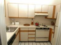 Deluxe One Bedroom - Kitchen